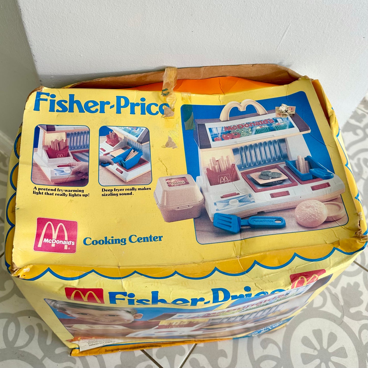 1989 Fisher Price McDonald’s Cooking Center