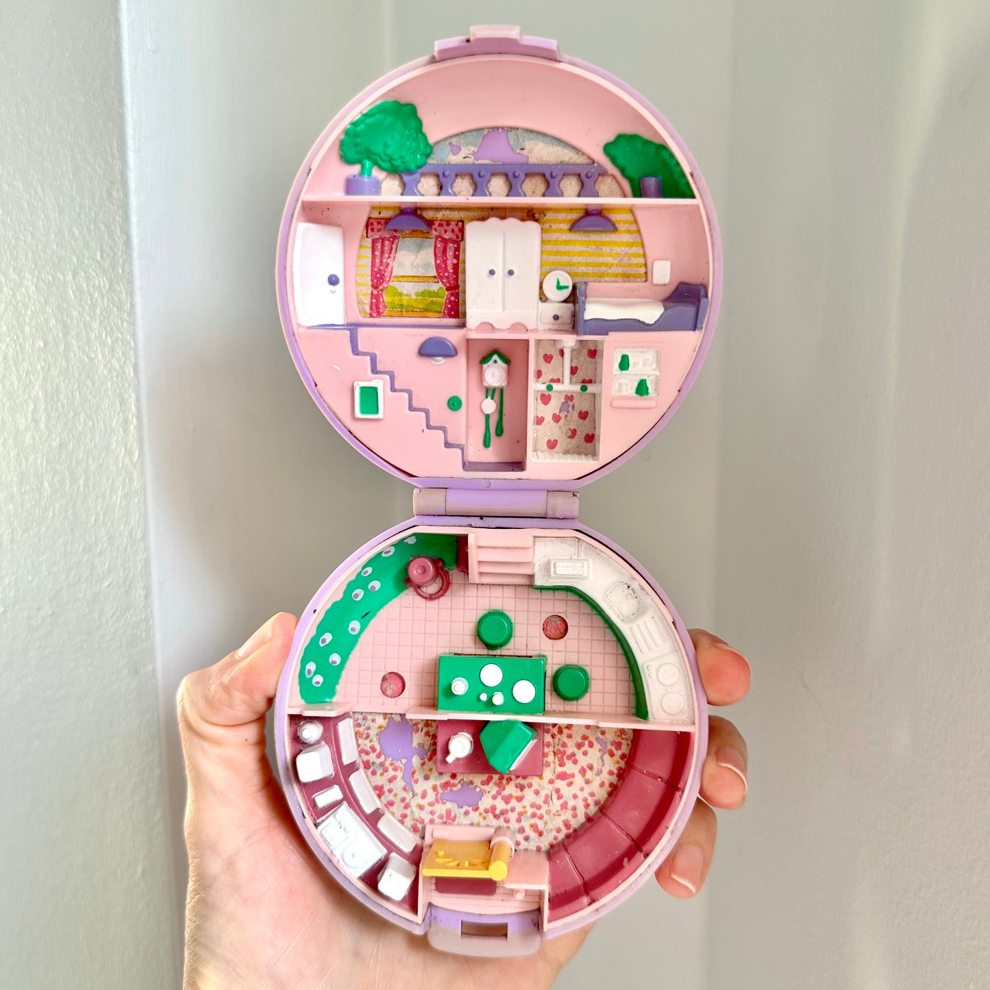 1989 Polly Pocket “Polly’s Flat” Compact