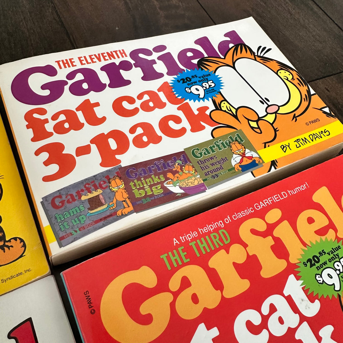 Vintage Garfield Comic Book Lot