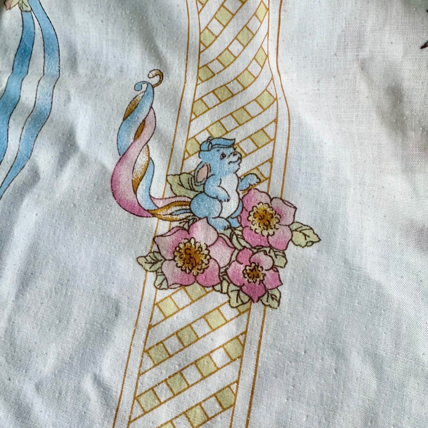 1986 Lady Lovely Locks Twin Bed Sheet Set