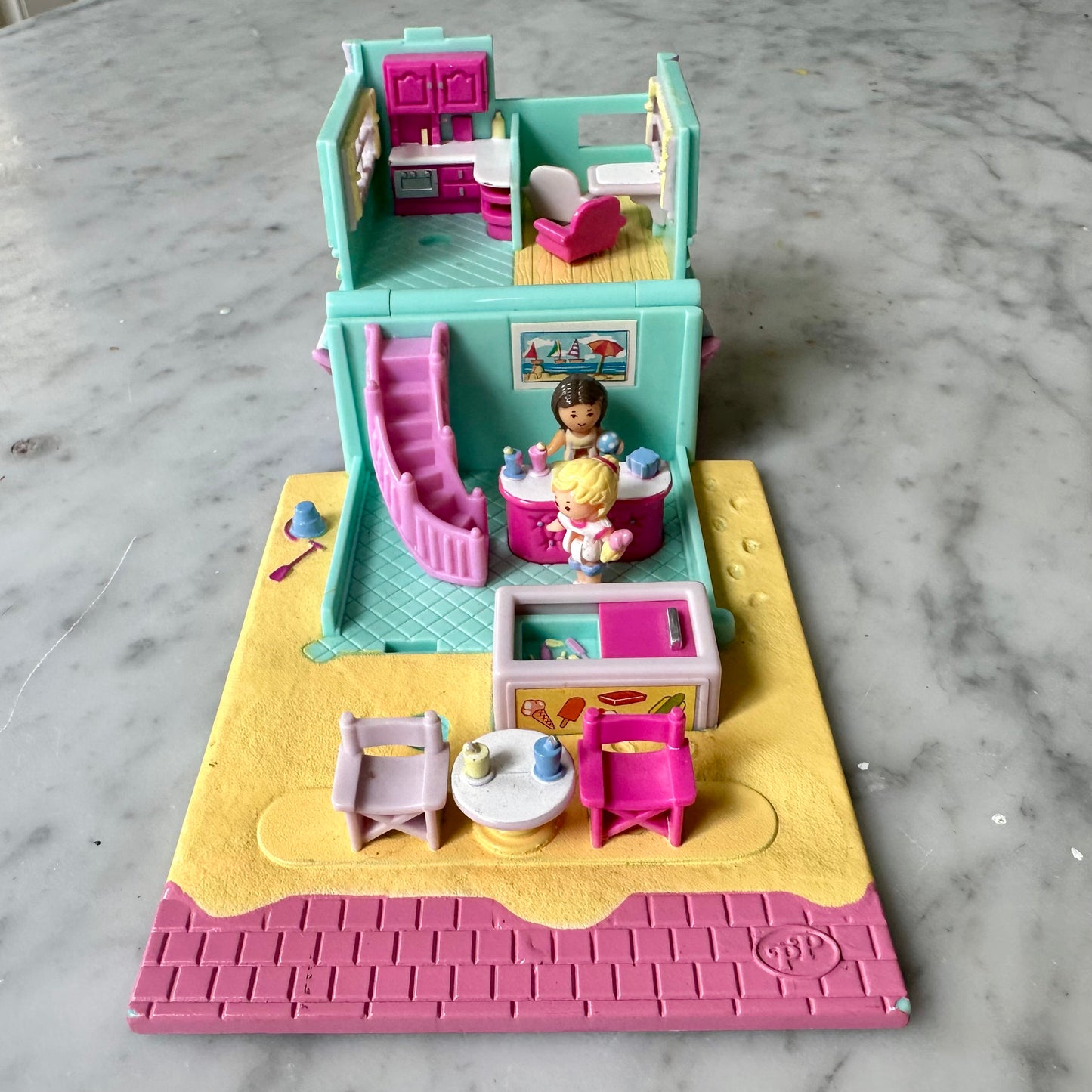 1993 Polly Pocket Beach Cafe 100% Complete