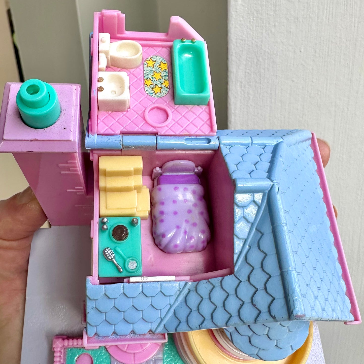 1993 Polly Pocket Bay Window Light Up House