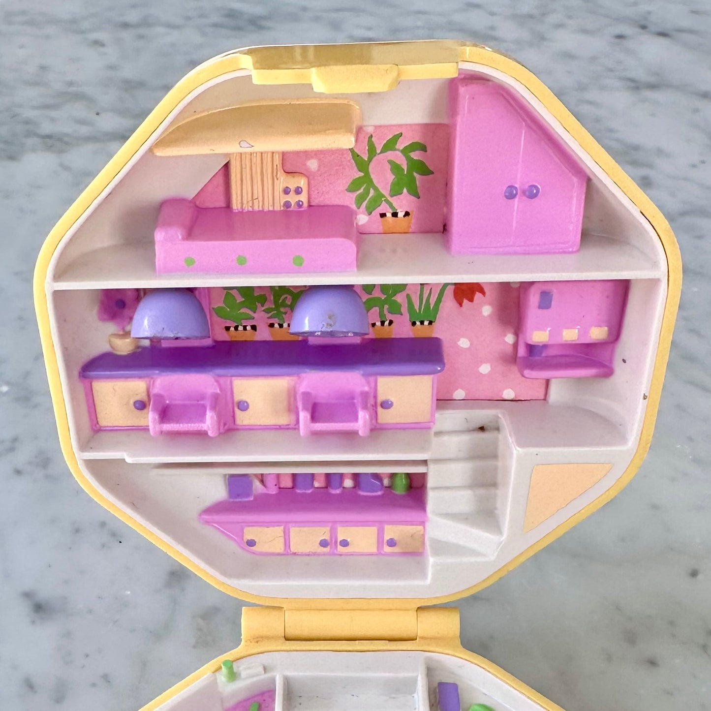 1990 Polly Pocket “Polly’s Hair Salon”