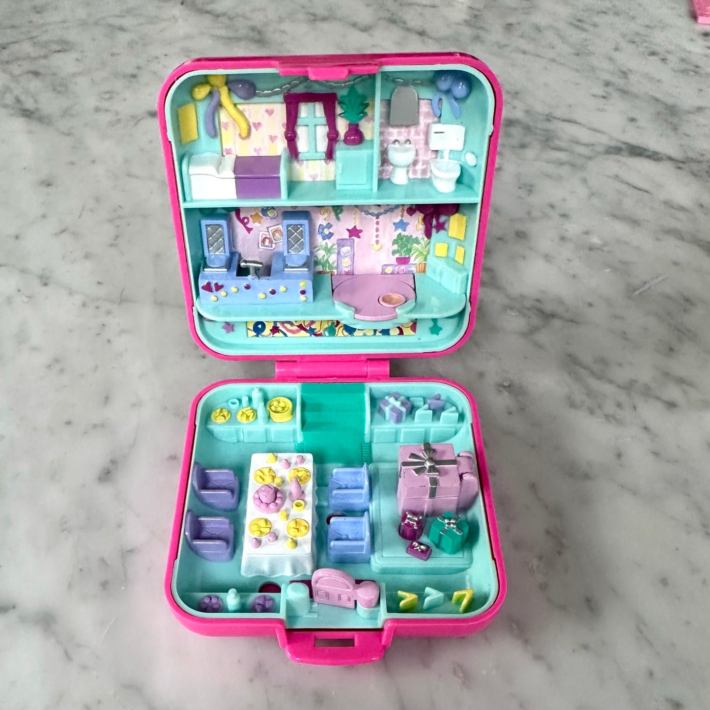 1989 Polly Pocket Partytime Surprise