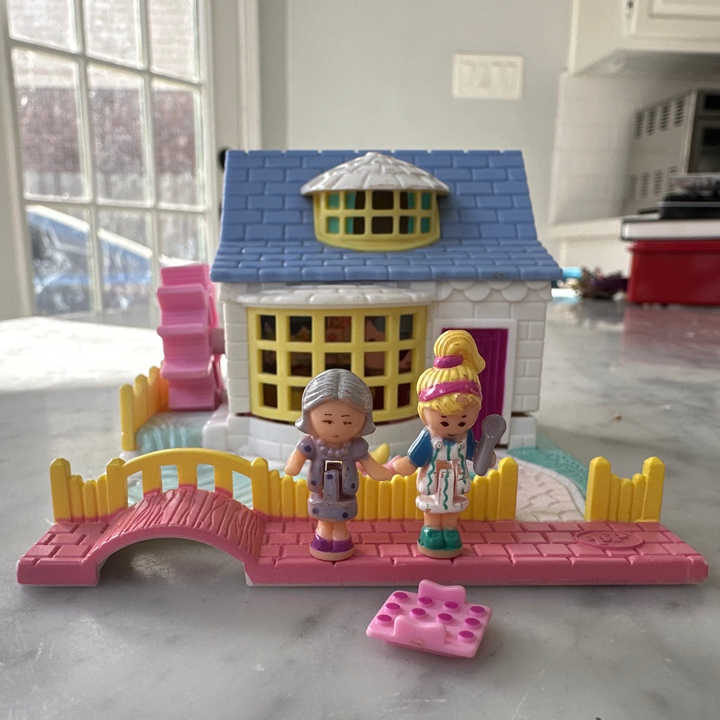 1994 Polly Pocket Grandma’s Cottage Playset