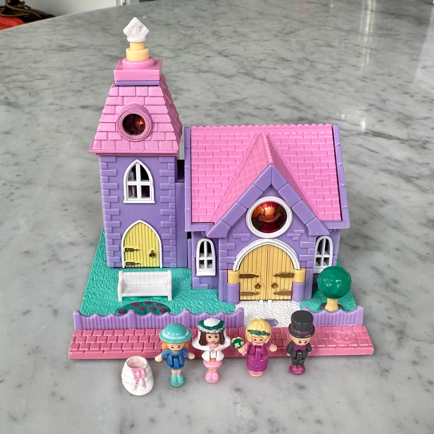 1993 Polly Pocket Wedding Chapel