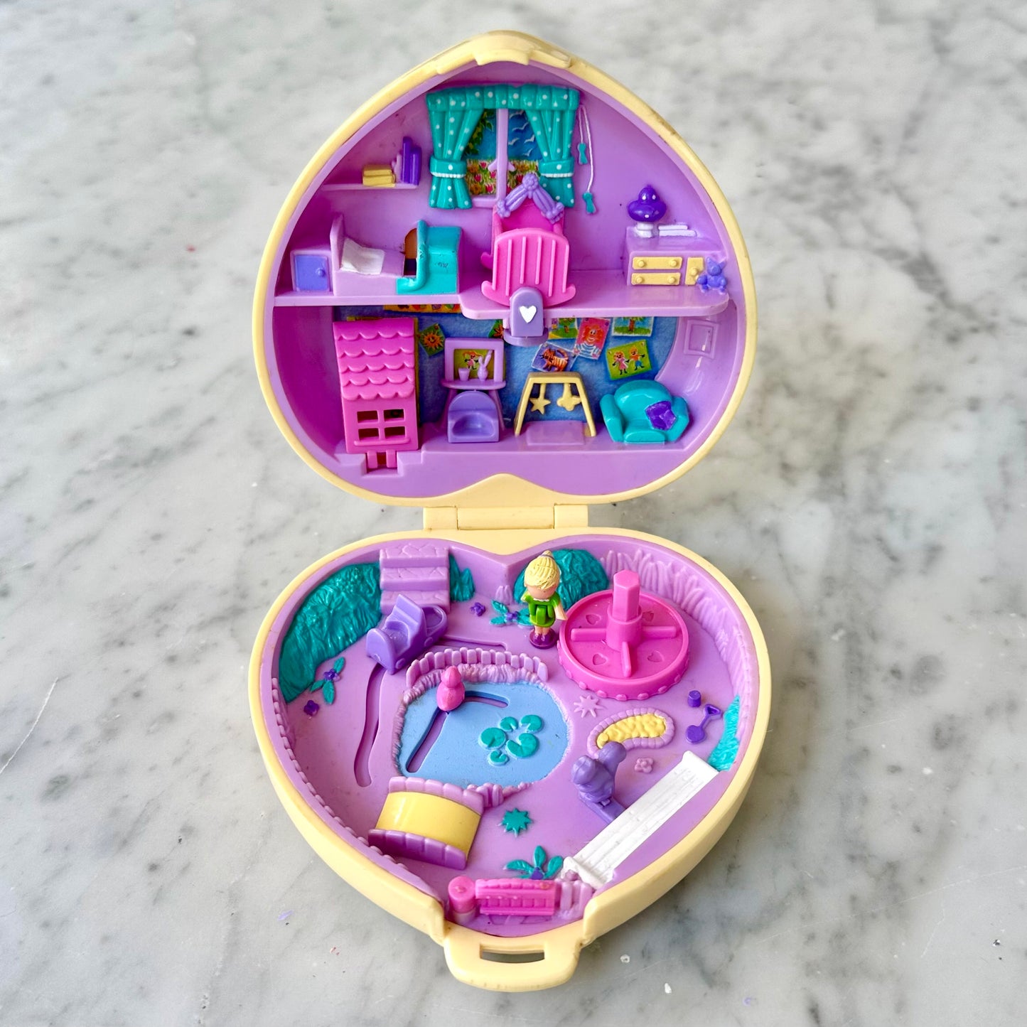 1994 Polly Pocket Strollin’ Baby Playtime Fun Compact