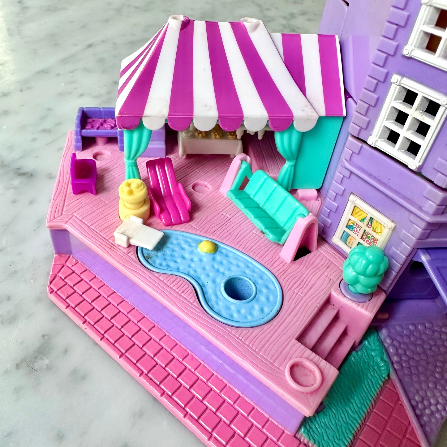 1994 Polly Pocket Light Up Magical Mansion