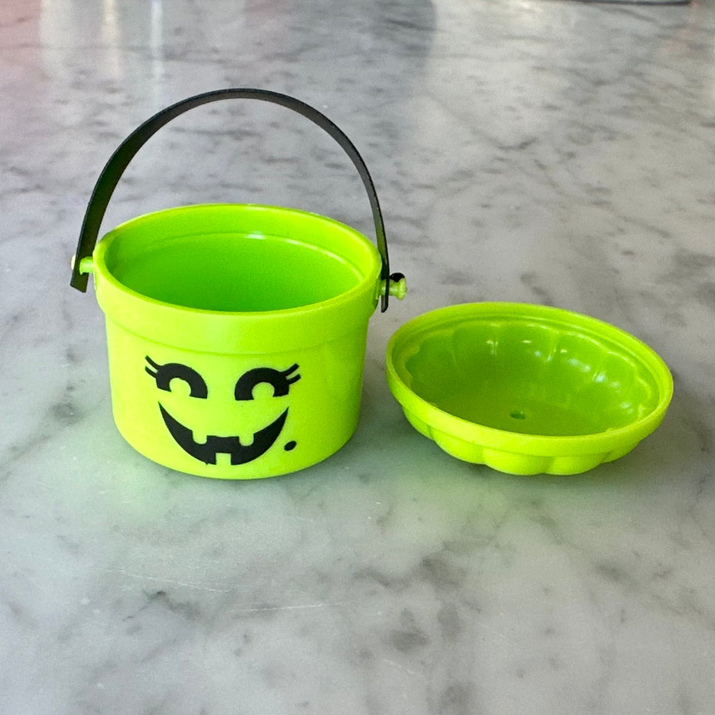 Mini Nostalgic Boo Buckets