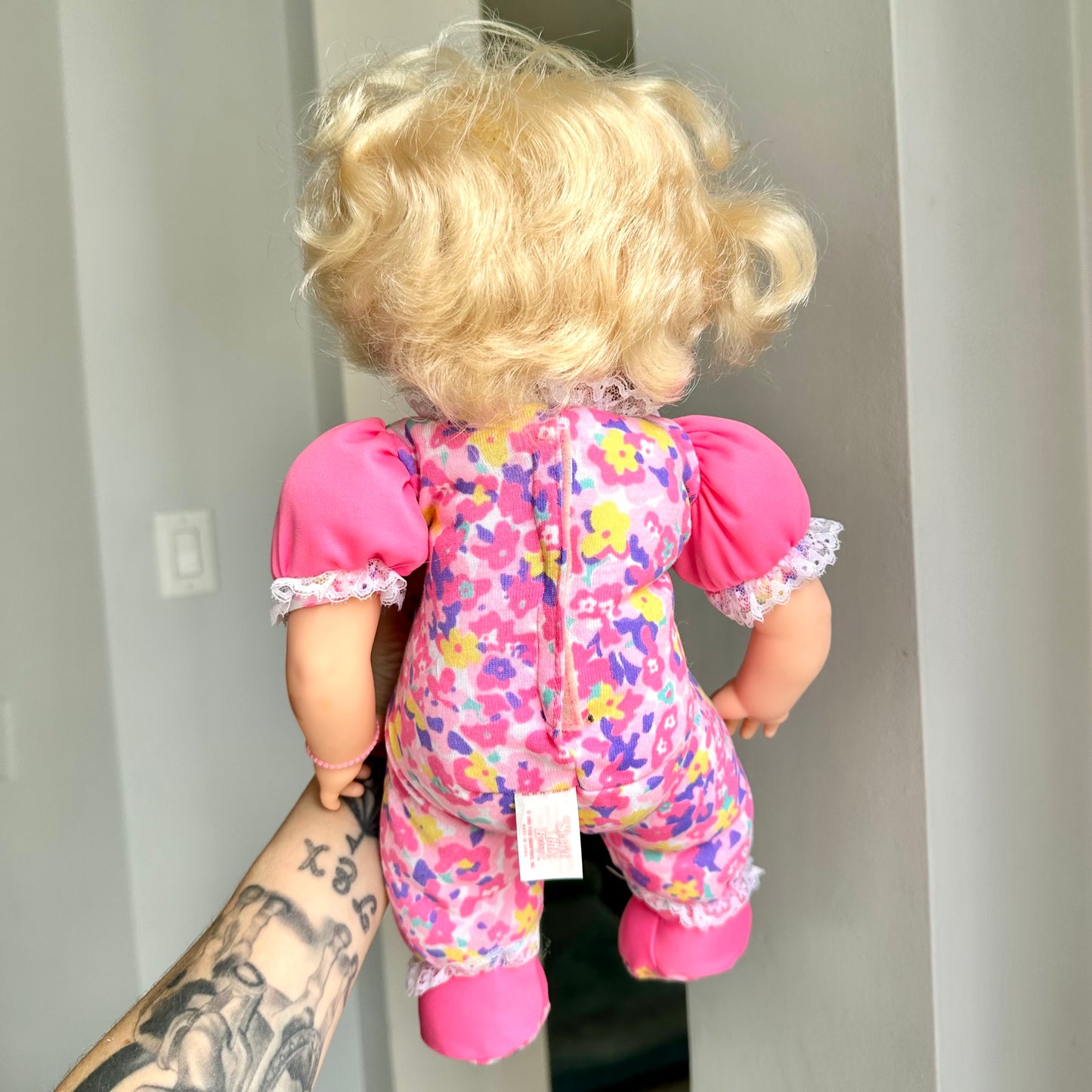 1993 Secret Talk Betsy Doll *READ