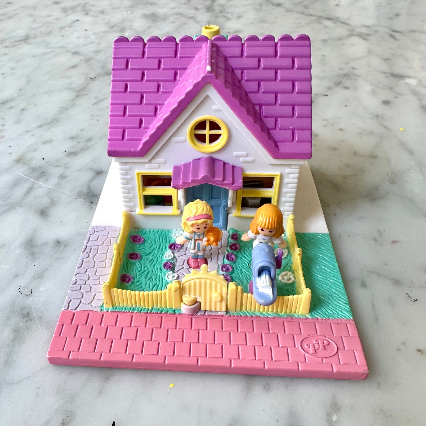 1993 Polly Pocket Cozy Cottage 100% Complete