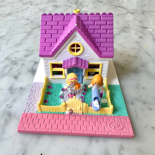 1993 Polly Pocket Cozy Cottage 100% Complete