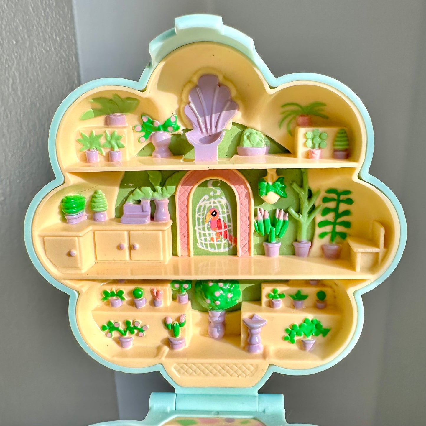 1990 Polly Pocket “Midge’s Flower Shop” Damaged