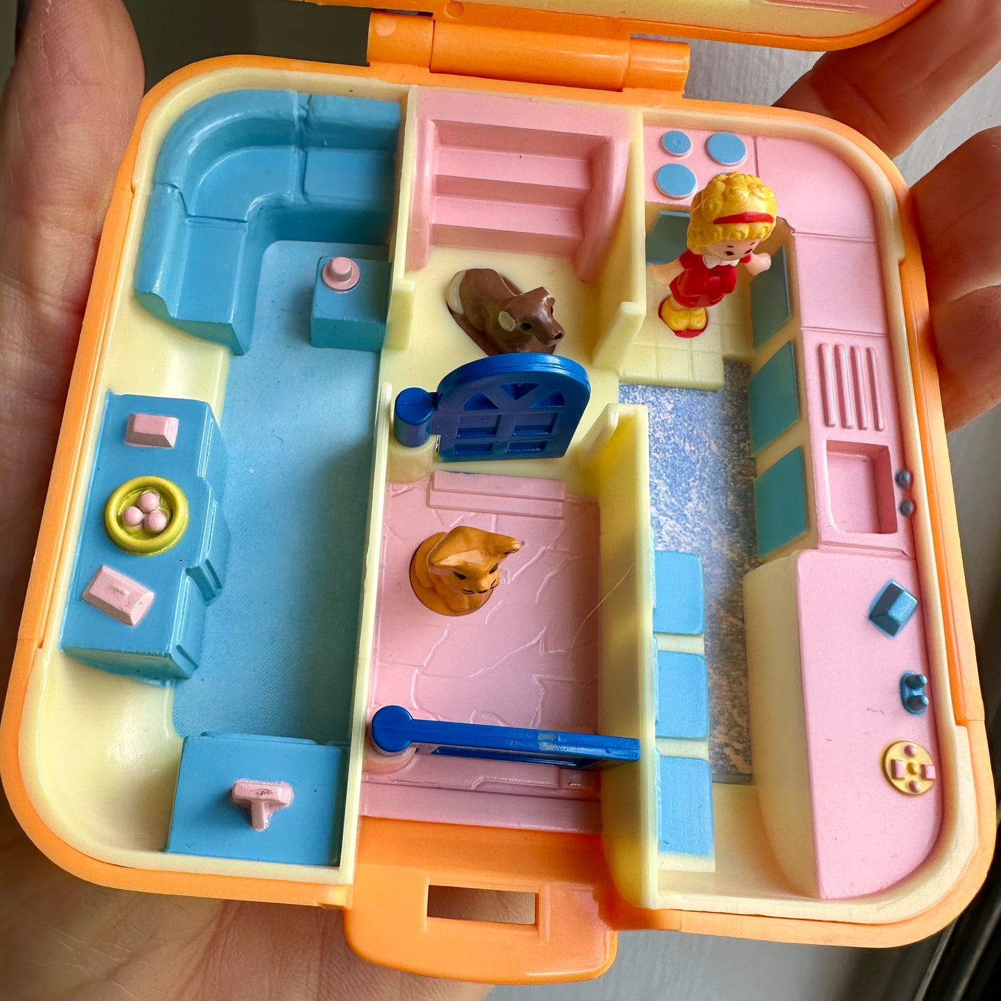 1989 Polly Pocket Polly’s Townhouse 100% Complete