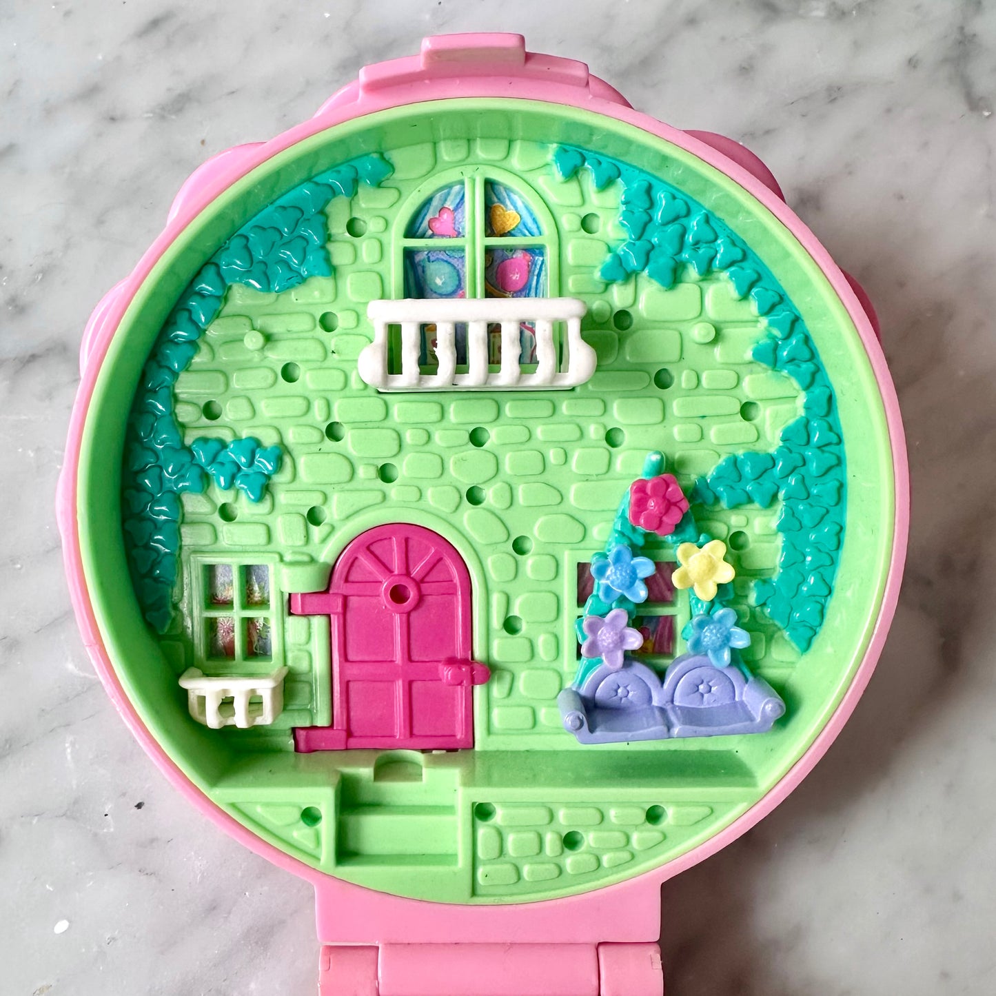 1992 Polly Pocket Birthday Surprise
