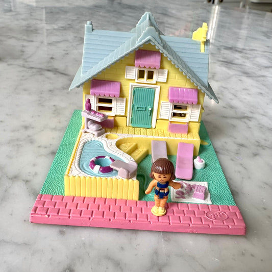1993 Polly Pocket Summer House