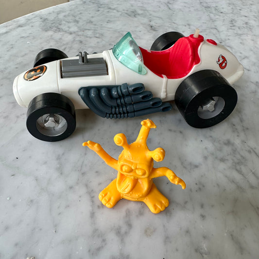 1989 The Real Ghostbusters Ecto-500 w/ Demon Dasher Ghost