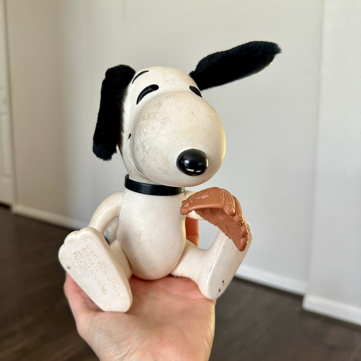 1966 Articulated Vinyl Baseball Snoopy