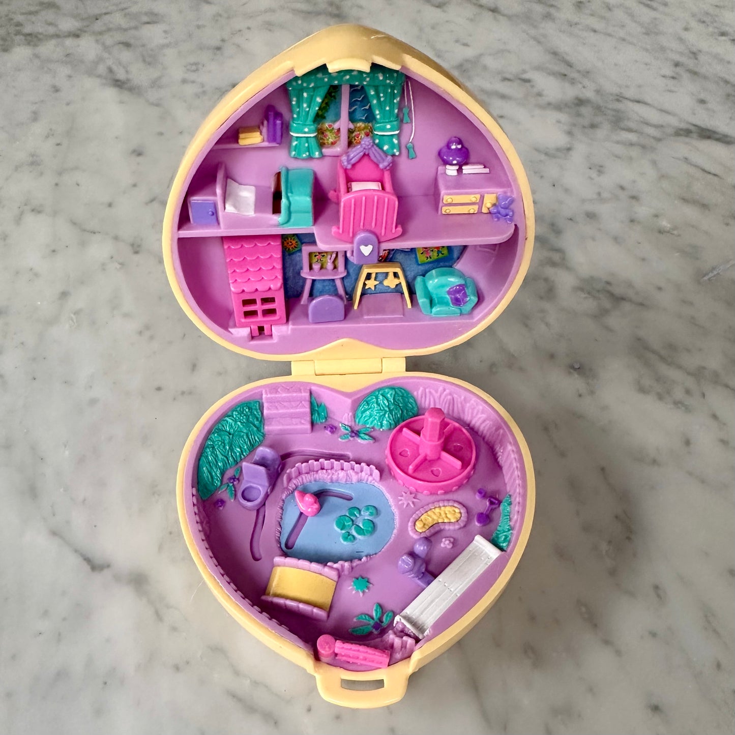 1994 Polly Pocket Strollin’ Baby Playtime Fun Playset