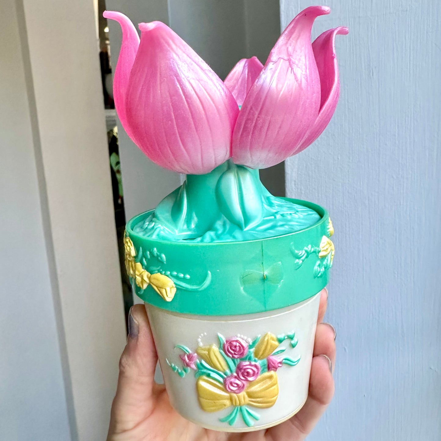 1993 FairyWinkles Peek n Petal Posy