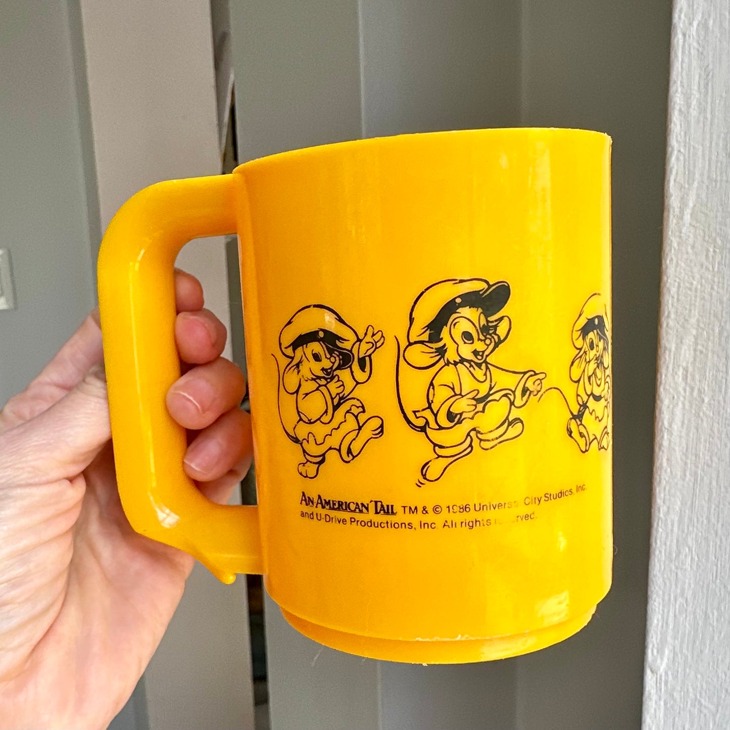 1986 An American Tail Cup