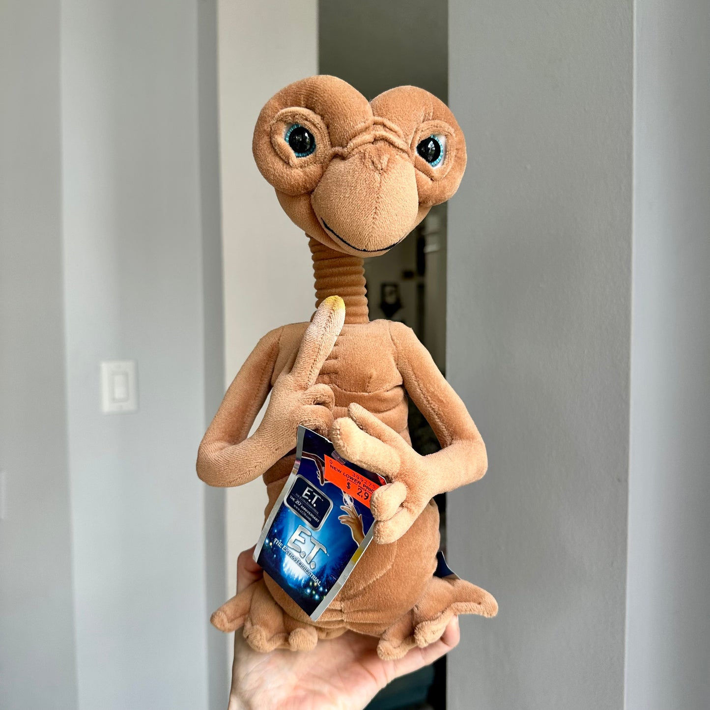 2001 Growing Neck E.T. Doll