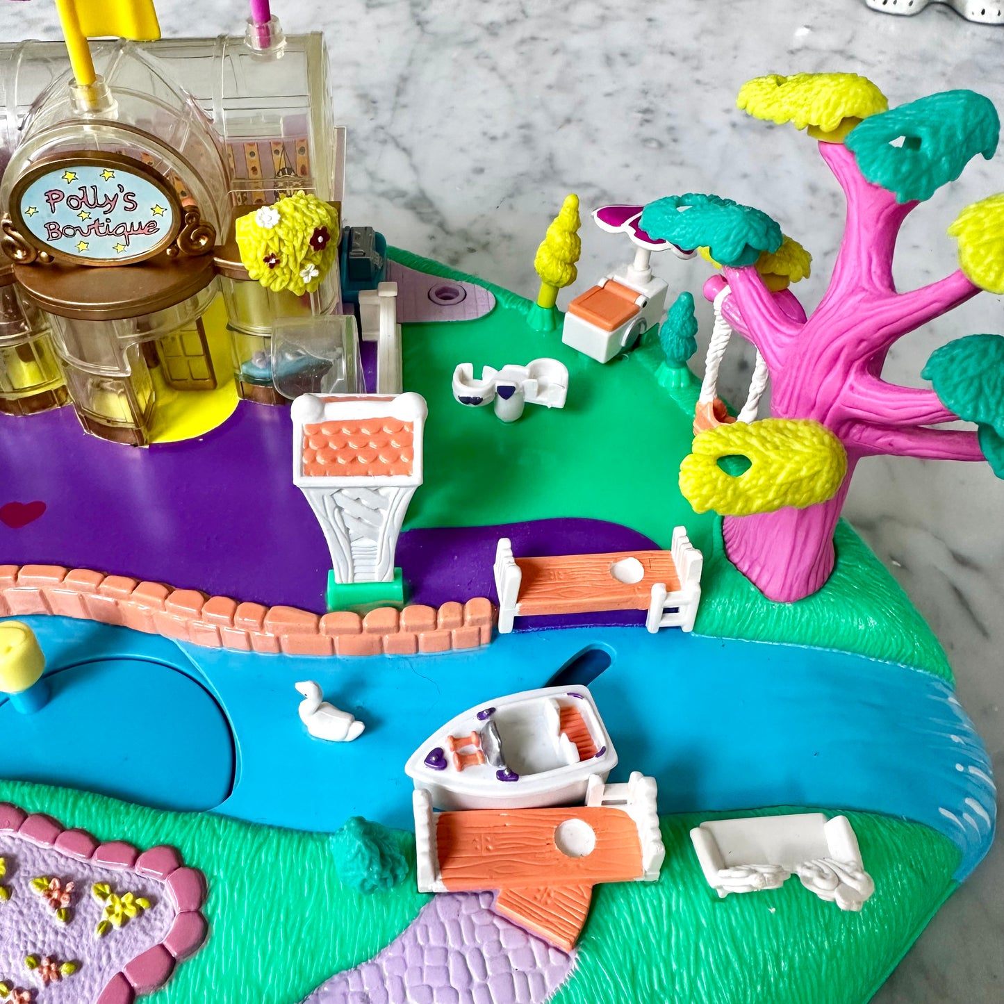 1996 Polly Pocket Magical Movin’ Pollyville 100% Complete