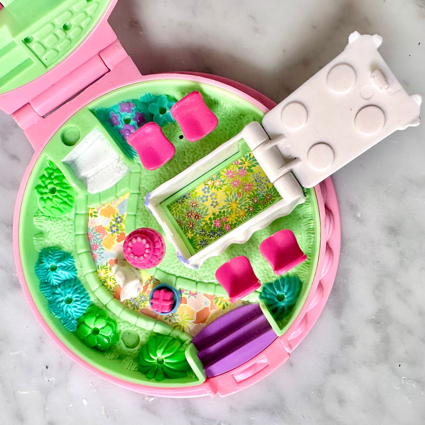1992 Polly Pocket Birthday Surprise