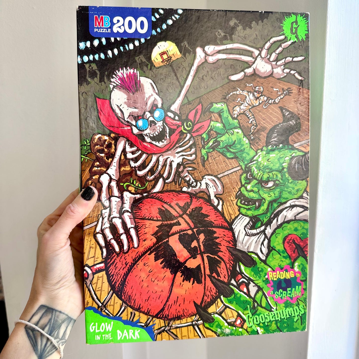 90’s Goosebumps Glow-in-the-Dark Puzzle