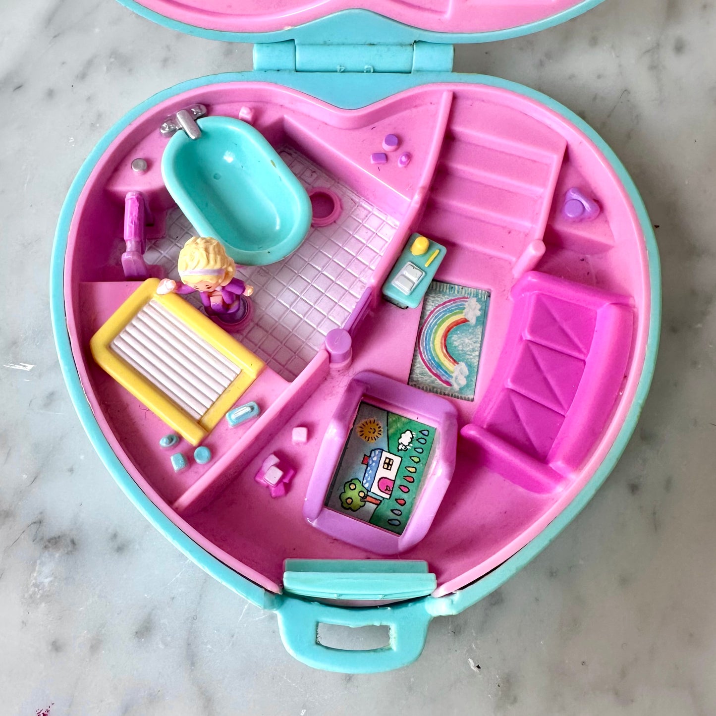 1994 Polly Pocket Babytime Fun Nursery