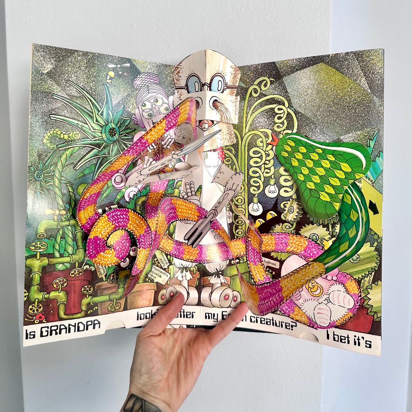 1981 First Edition Robot Pop-Up Book by Jan Pienkowski