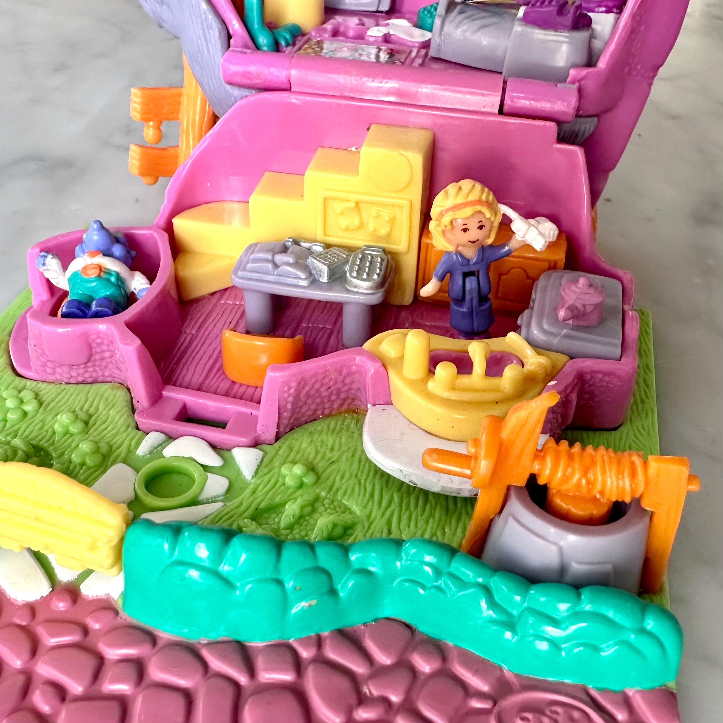 1994 Polly Pocket Rabbit House Playset HaveAPollyDay