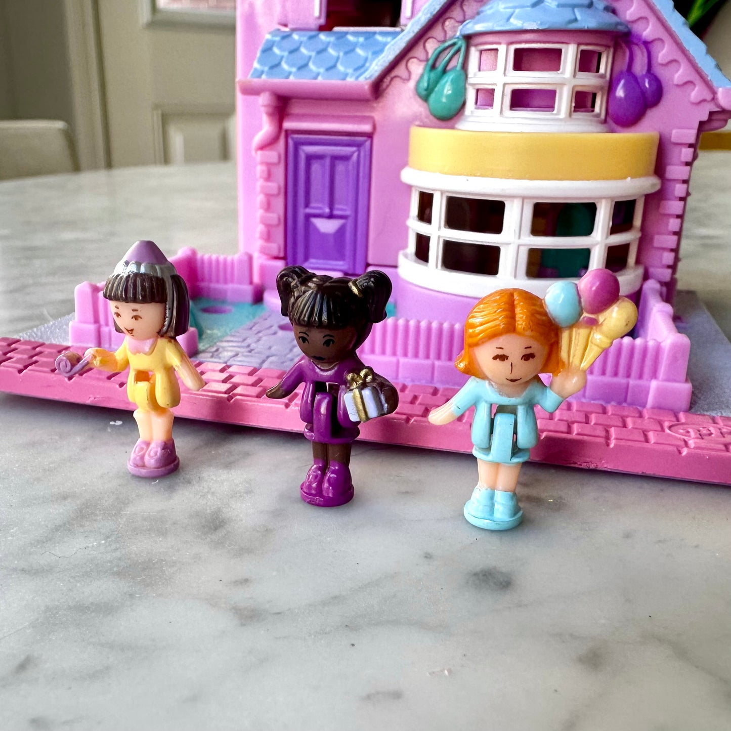 1993 Polly Pocket Light-Up Bay Window House