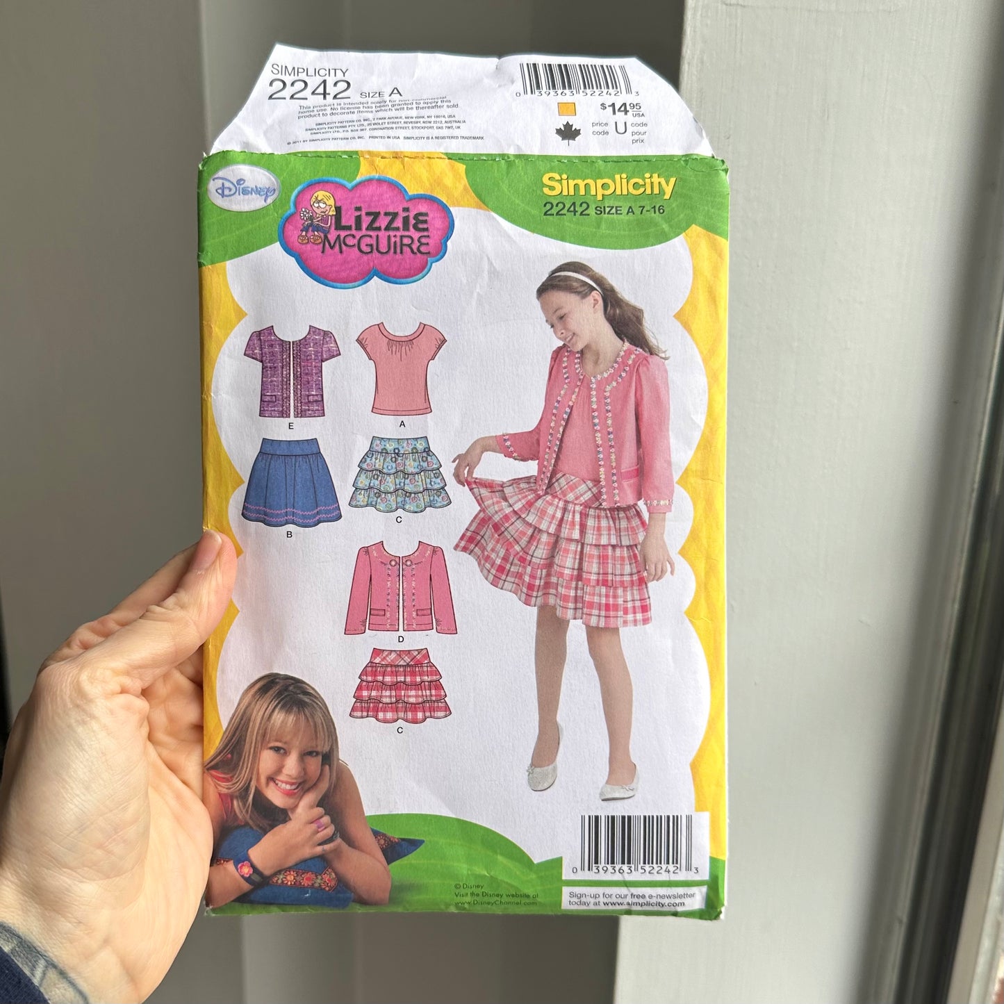 Y2K Simplicity Lizzie McGuire Pattern