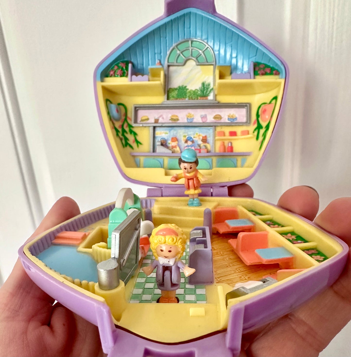1992 Polly Pocket “Polly at the Burger Stand”