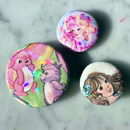 80’s Lady Lovely Locks Button Set