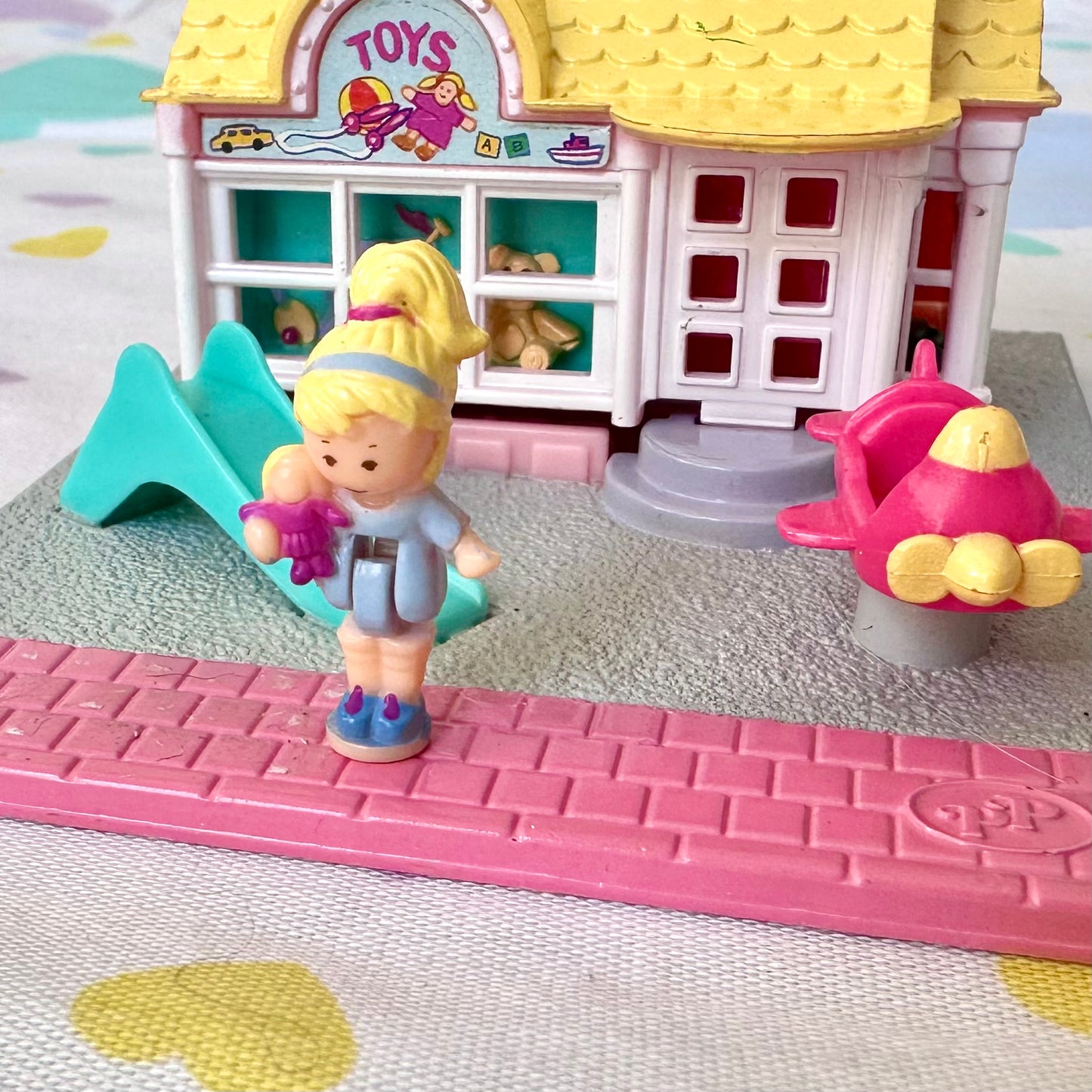 1993 Polly Pocket Toy Shop