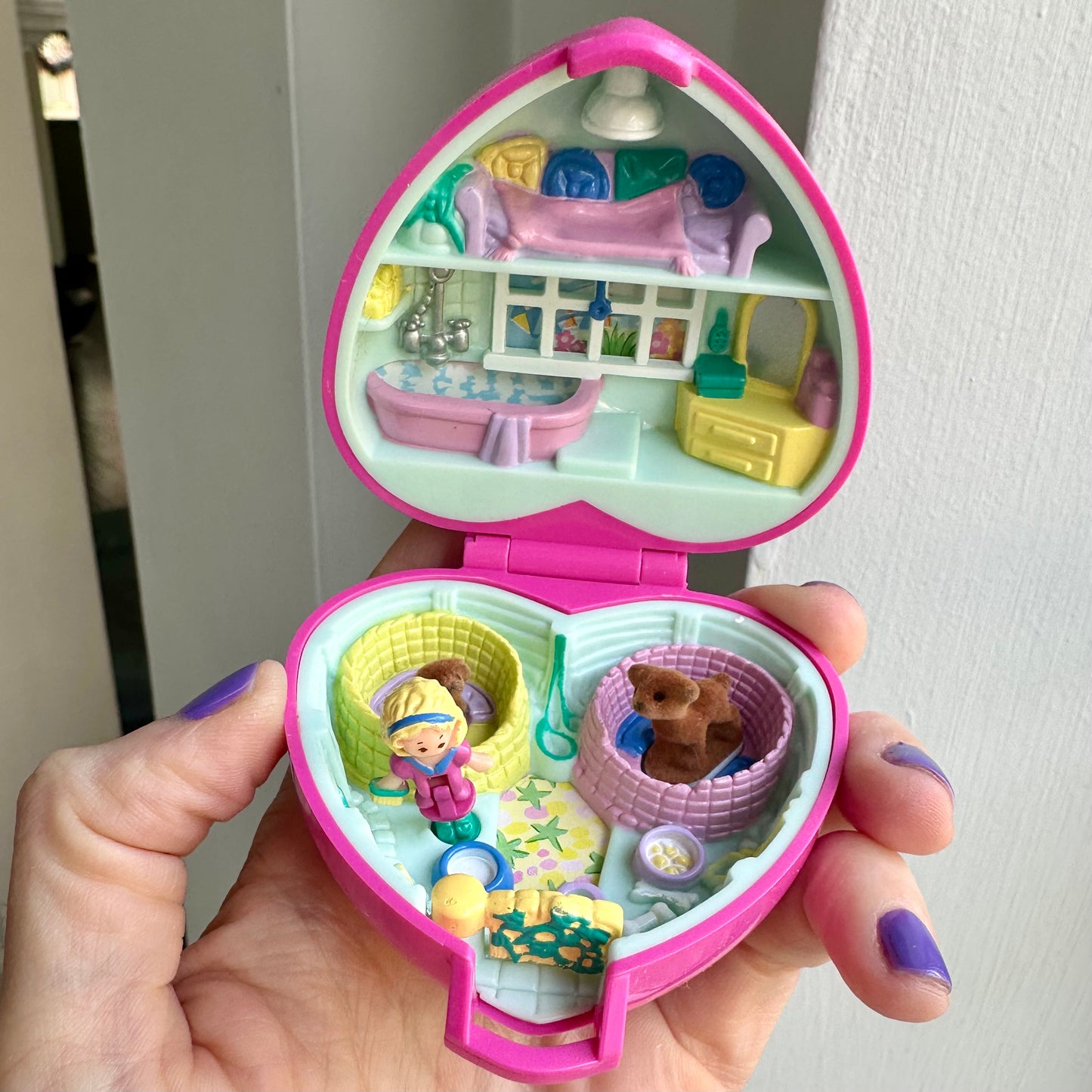 1993 Polly Pocket Precious Puppies 100% Complete