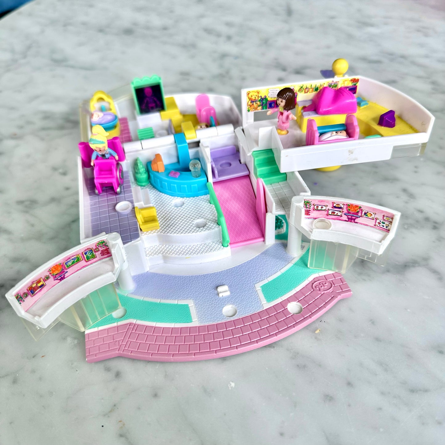 1995 Polly Pocket Children’s Hospital 100% Complete