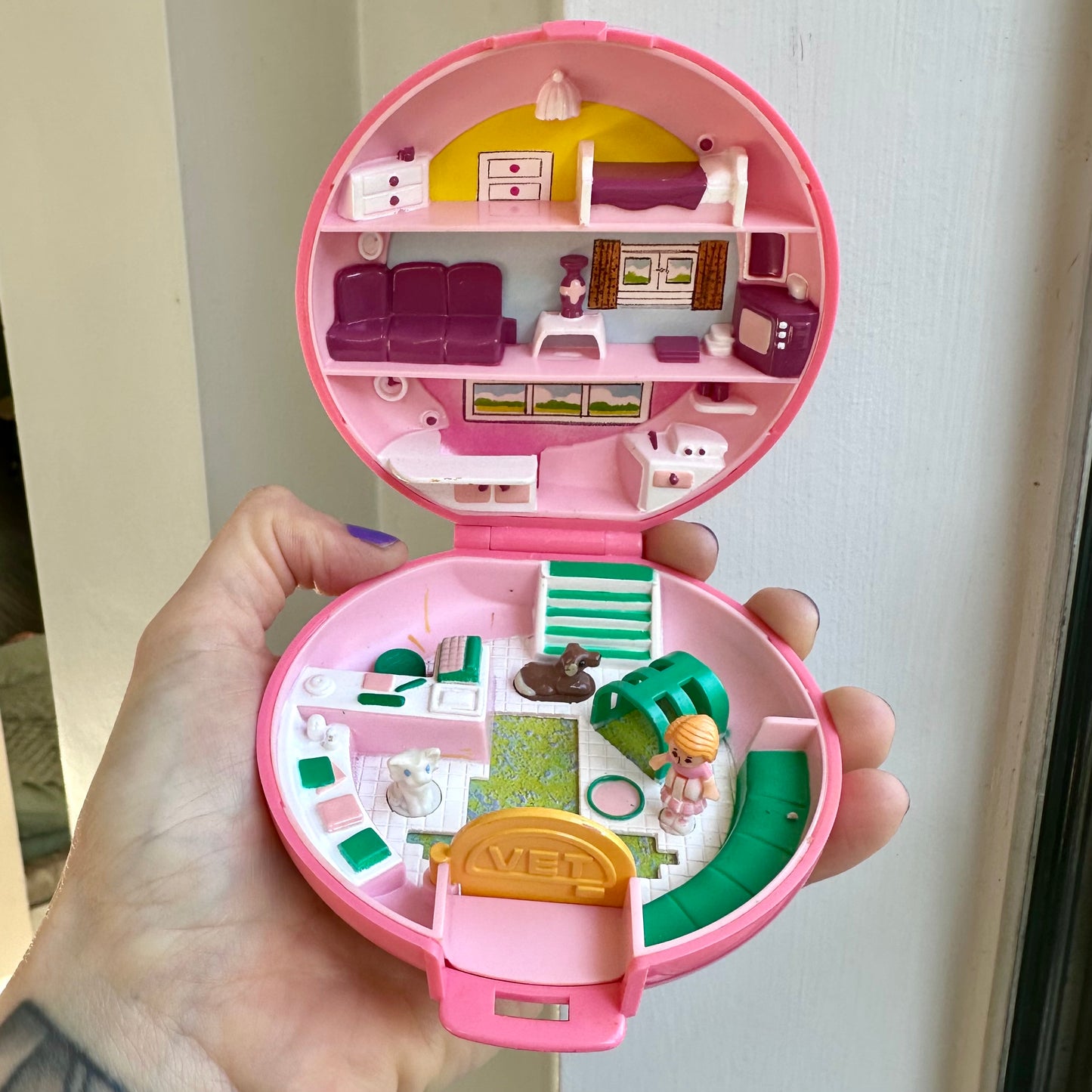 1989 Polly Pocket Button’s Animal Hospital 100% Complete