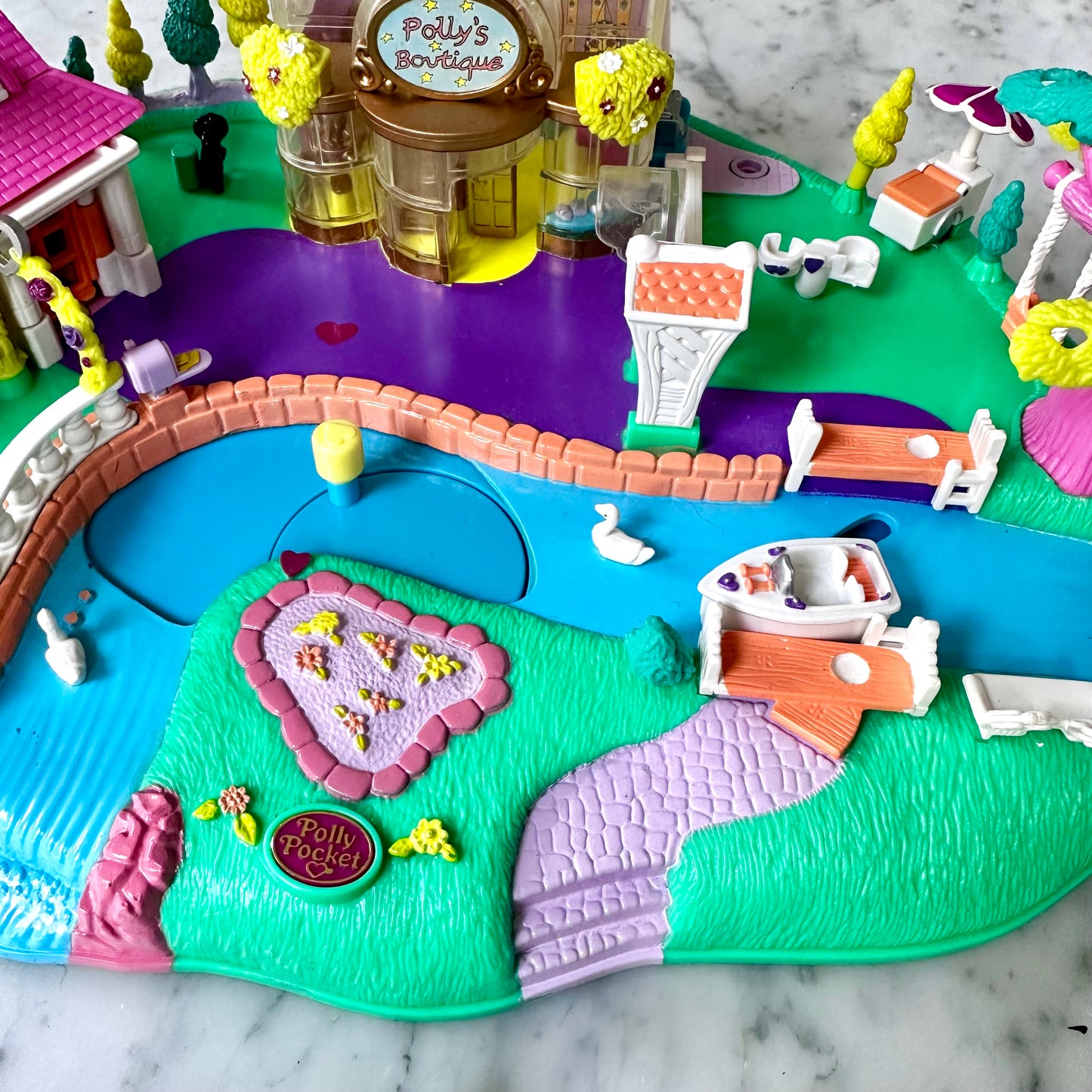1996 Polly Pocket Magical Movin’ Pollyville 100% Complete