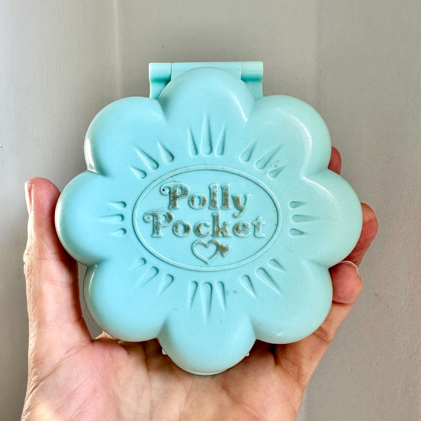 1990 Polly Pocket “Midge’s Flower Shop” Damaged