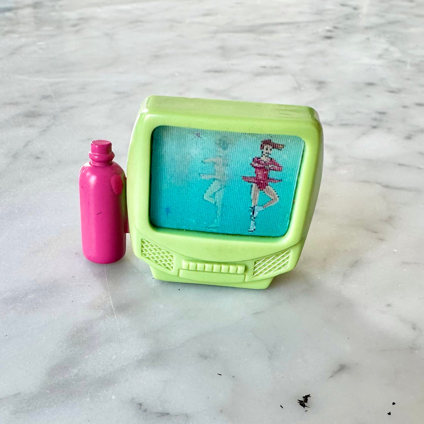 1994 Loving Family Lenticular Dollhouse TV