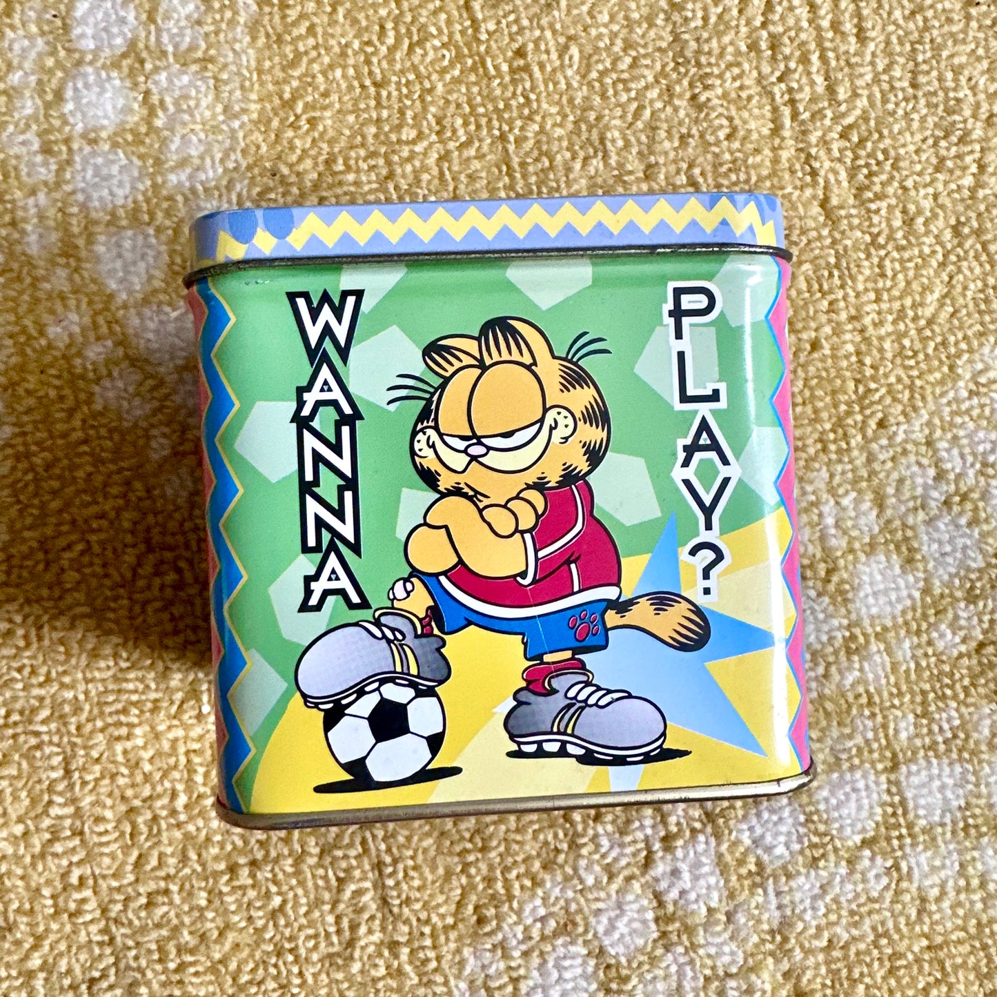 90’s Garfield Bank Tin