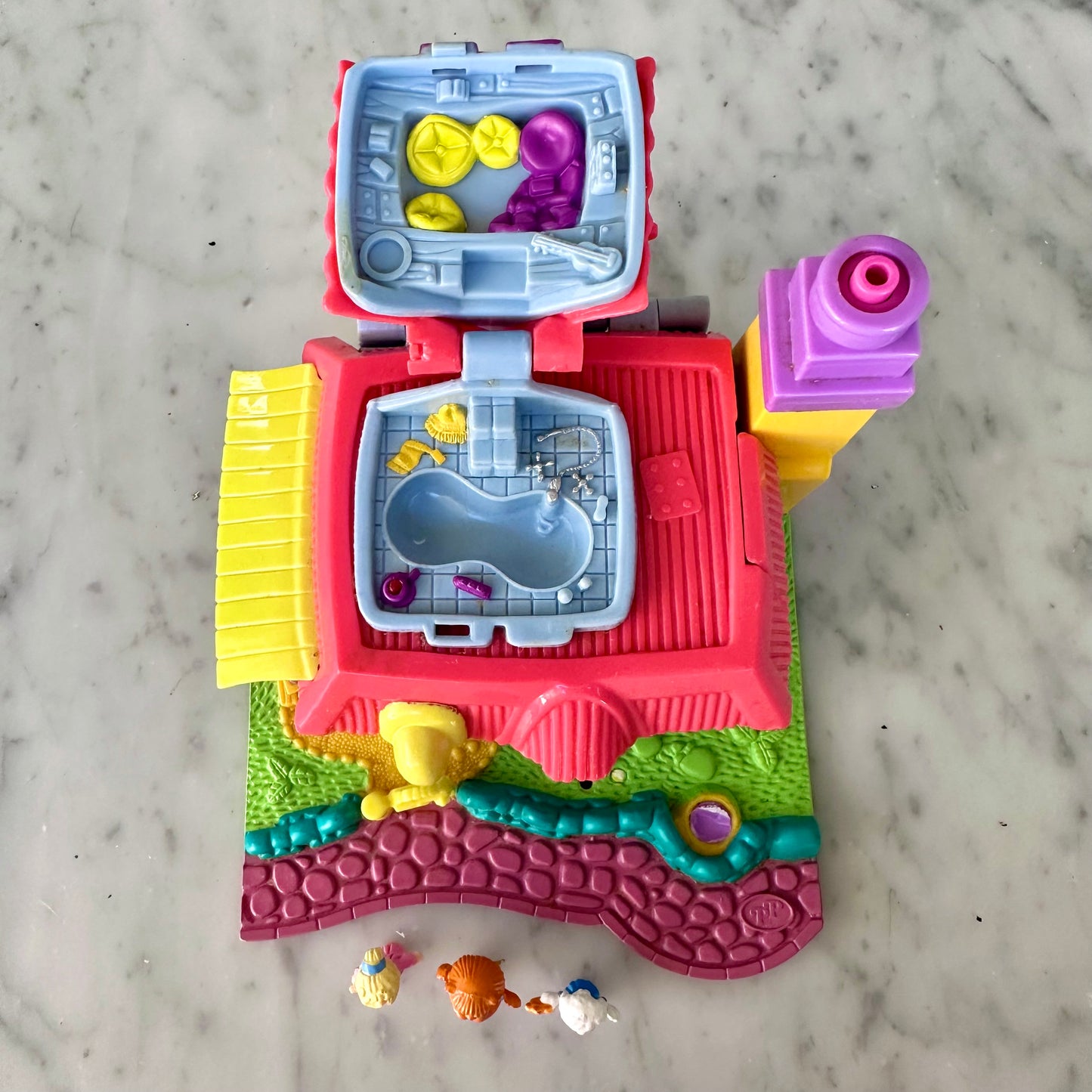 1994 Polly Pocket Light Up Kitty House
