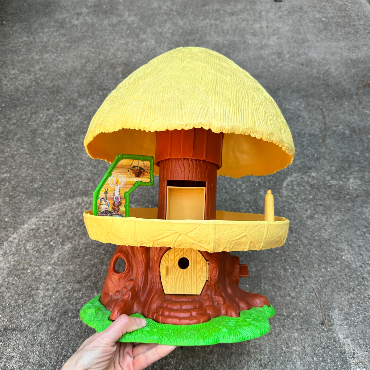 1984 Wicket Ewok Family Hut