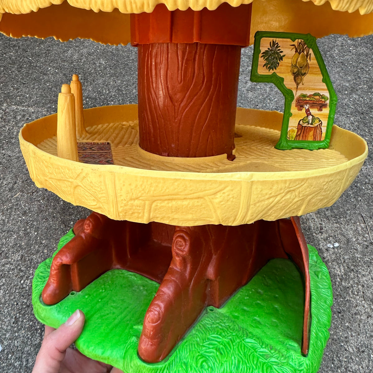1984 Wicket Ewok Family Hut