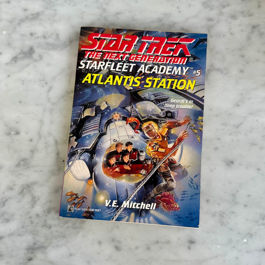 1993 Star Trek The Next Generation Starfleet Academy “Atlantis Station”