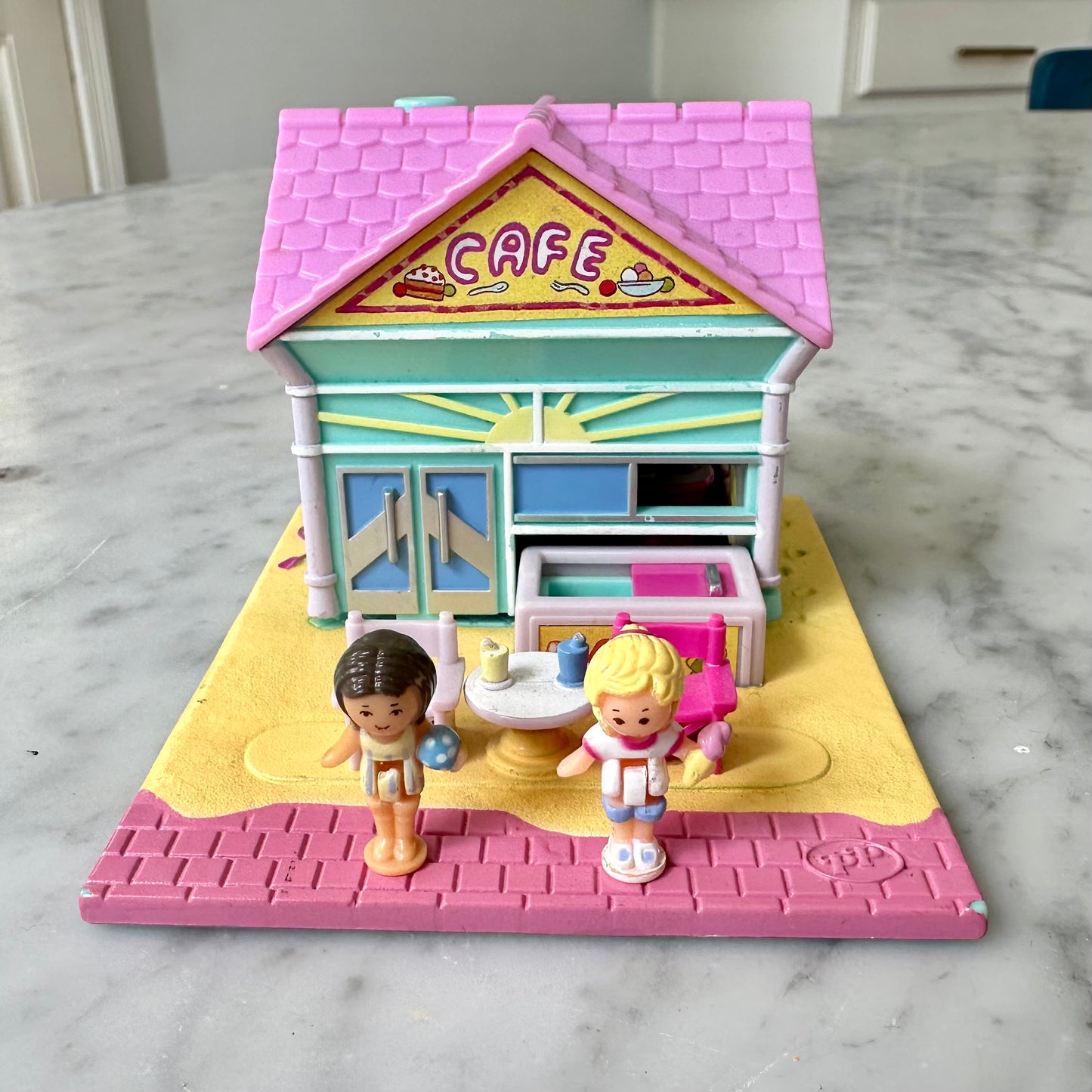 1993 Polly Pocket Beach Cafe 100% Complete