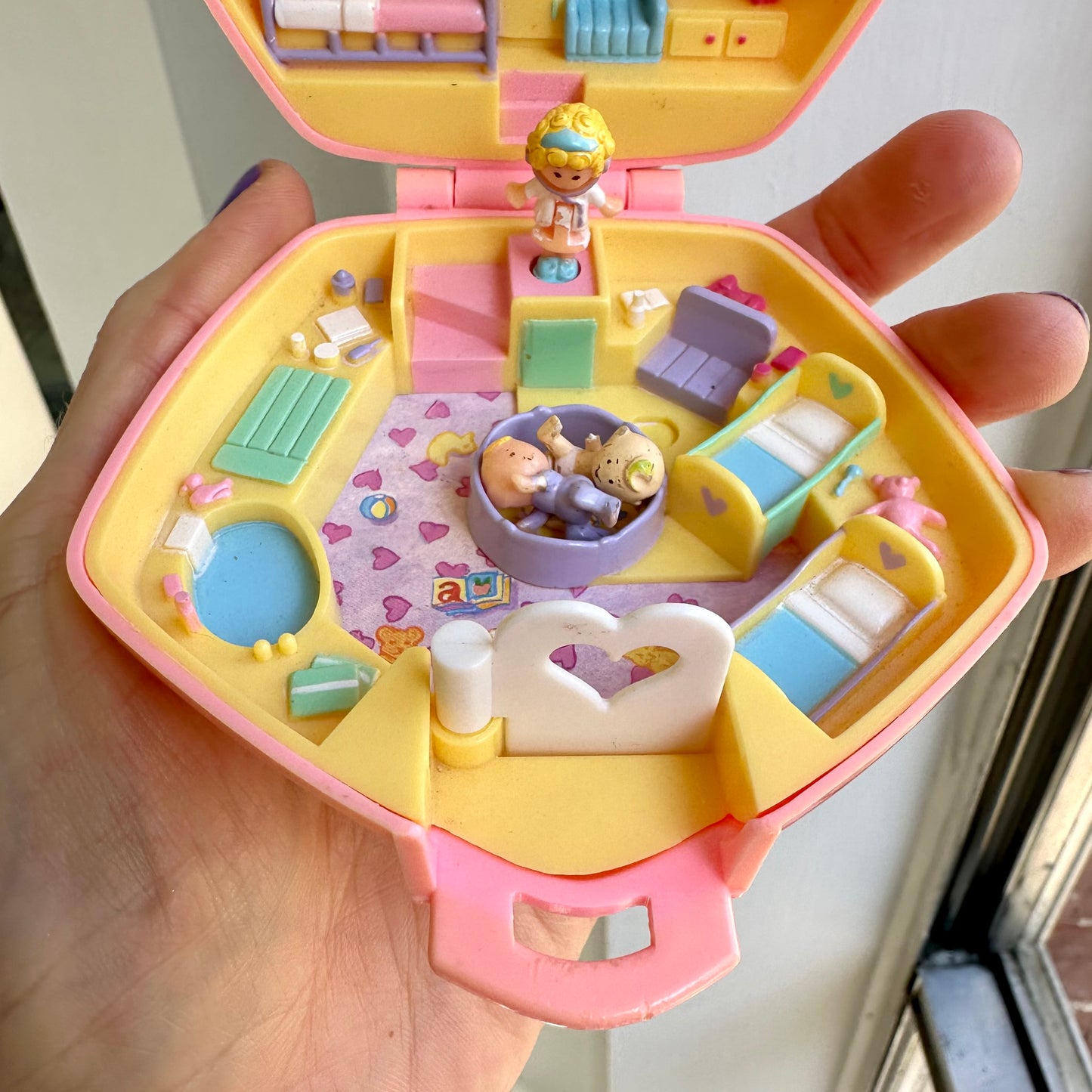 1992 Polly Pocket Polly In The Nursery